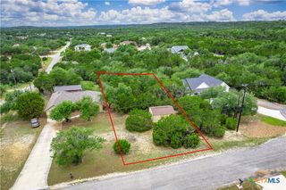 125 Garrett Way, Canyon Lake, TX 78133