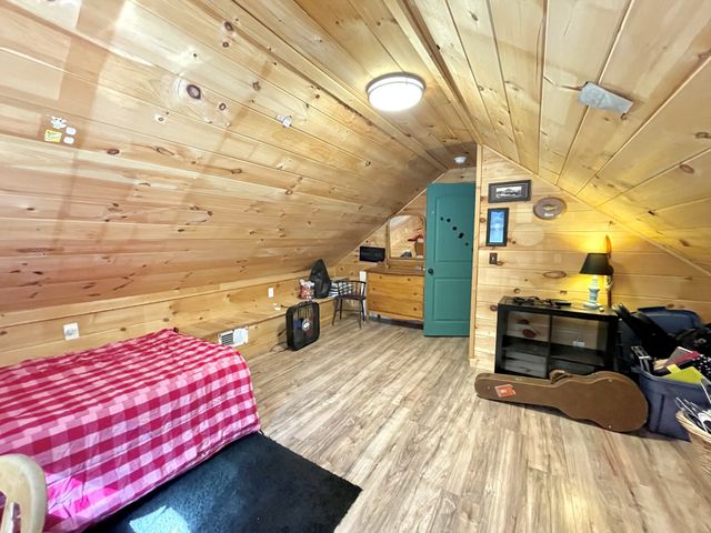 4261 Lake Rd, Woodlawn, TN 37191