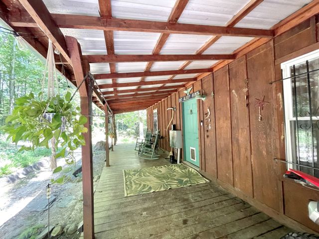 4261 Lake Rd, Woodlawn, TN 37191