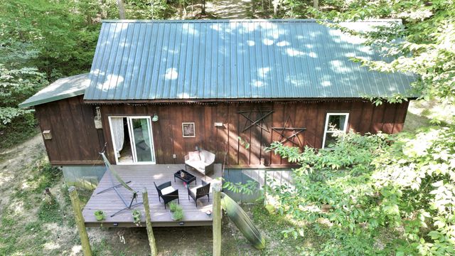 4261 Lake Rd, Woodlawn, TN 37191