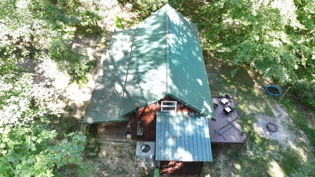 4261 Lake Rd, Woodlawn, TN 37191