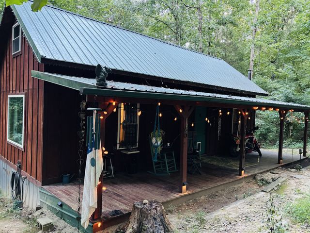 4261 Lake Rd, Woodlawn, TN 37191