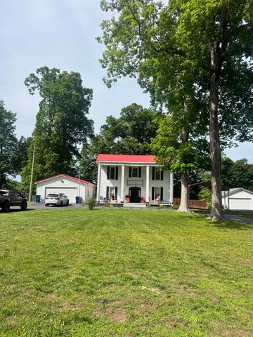 736 E Lakeshore Drive, Burnside, KY 42519