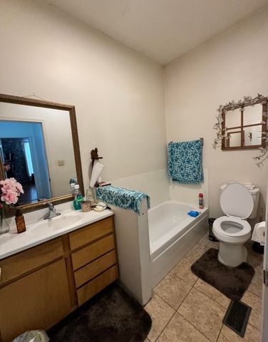 736 E Lakeshore Drive, Burnside, KY 42519