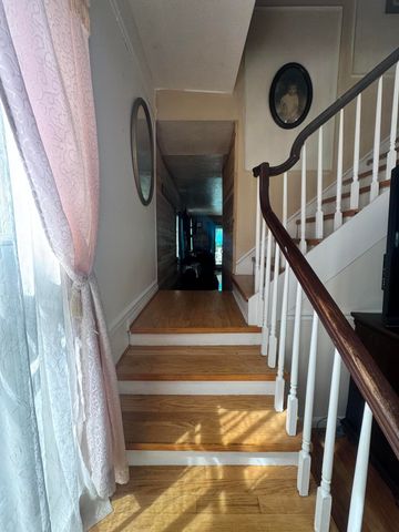 736 E Lakeshore Drive, Burnside, KY 42519