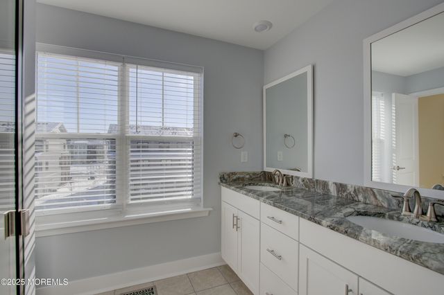 26 Mariveles Way, Tinton Falls, NJ 07724