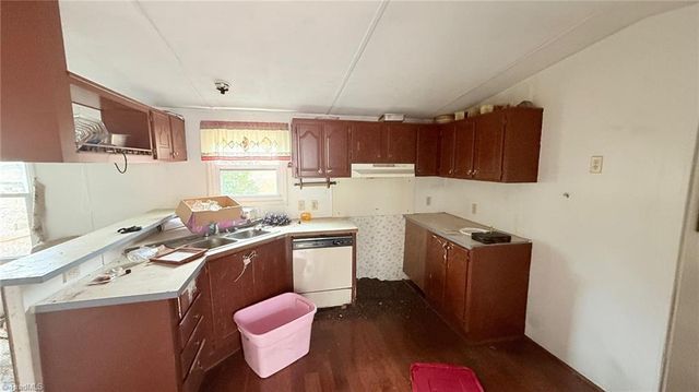 1155 Delta Acres Road, Sandy Ridge, NC 27046