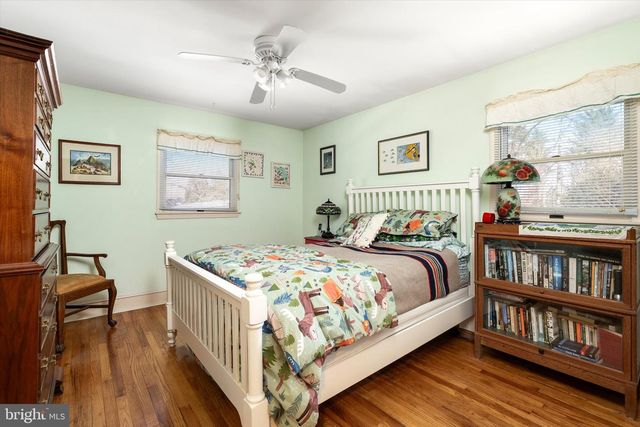 215 GREELEY ST, Hightstown, NJ 08520