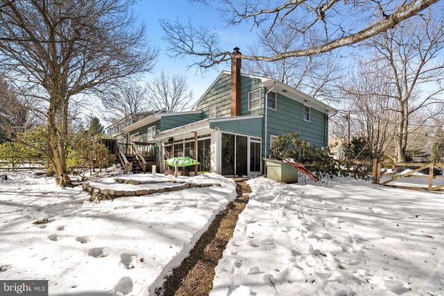 215 GREELEY ST, Hightstown, NJ 08520