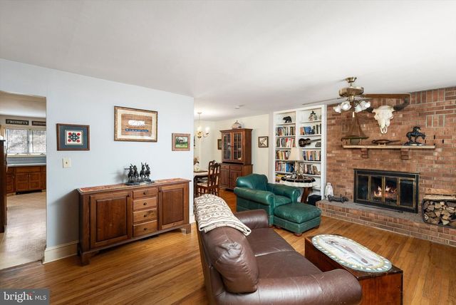 215 GREELEY ST, Hightstown, NJ 08520