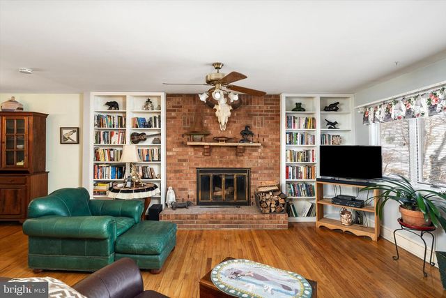 215 GREELEY ST, Hightstown, NJ 08520