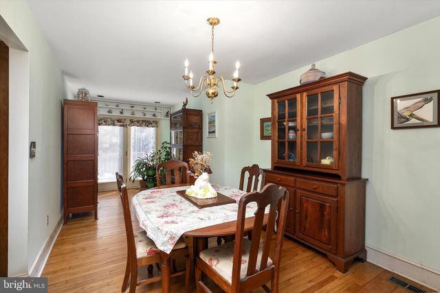 215 GREELEY ST, Hightstown, NJ 08520