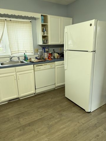 70 Tyngsboro Road Left, Chelmsford, MA 01863