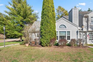 16 Juniper Lane, Pawling, NY 12564