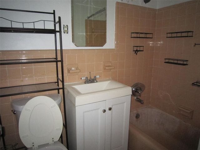 1129 NE 16th Avenue 4, Fort Lauderdale, FL 33304