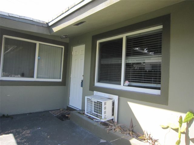 1129 NE 16th Avenue 4, Fort Lauderdale, FL 33304