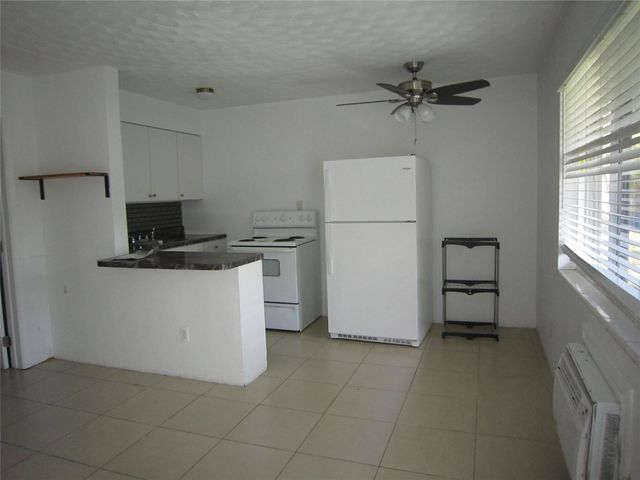 1129 NE 16th Avenue 4, Fort Lauderdale, FL 33304