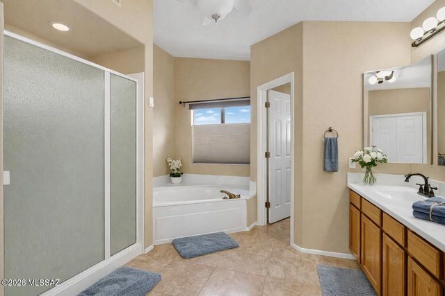 1111 W Graythorn Place, Tucson, AZ 85737