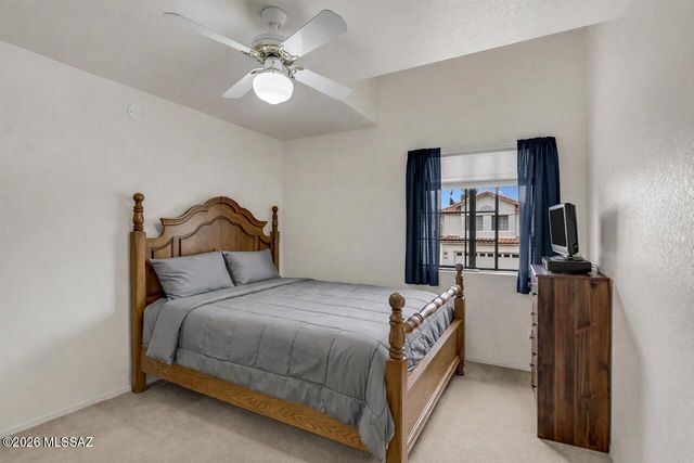 1111 W Graythorn Place, Tucson, AZ 85737