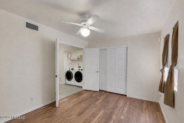 1111 W Graythorn Place, Tucson, AZ 85737