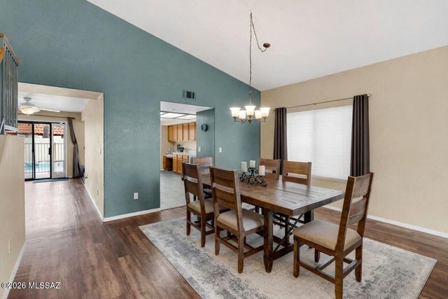 1111 W Graythorn Place, Tucson, AZ 85737