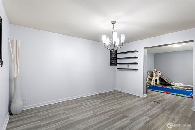 1040 NE Big Berry Loop, Oak Harbor, WA 98277
