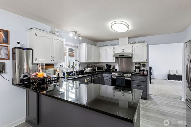 1040 NE Big Berry Loop, Oak Harbor, WA 98277