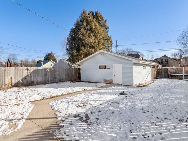 2407 Henry STREET, Sheboygan, WI 53081