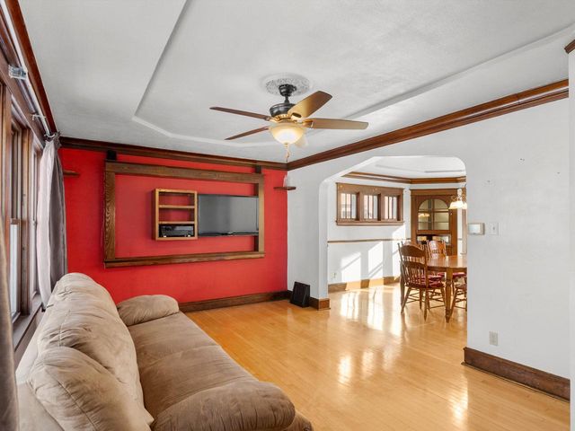 2407 Henry STREET, Sheboygan, WI 53081