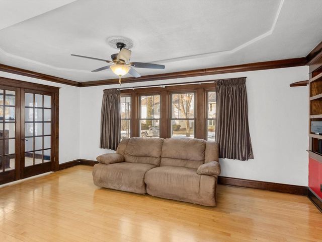 2407 Henry STREET, Sheboygan, WI 53081