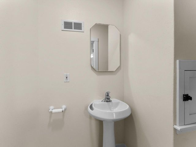 2407 Henry STREET, Sheboygan, WI 53081