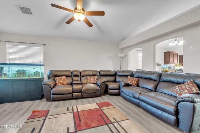 11128 IDA COLDWELL Lane, El Paso, TX 79927