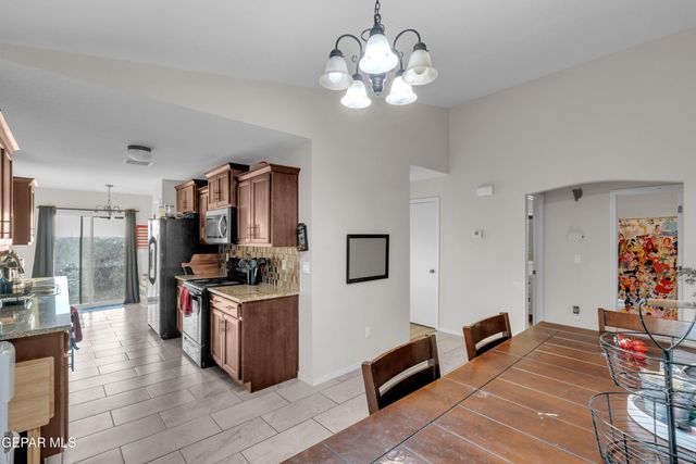 11128 IDA COLDWELL Lane, El Paso, TX 79927