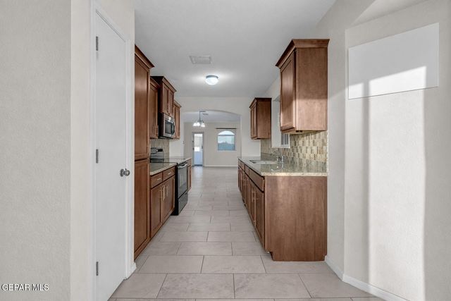 11128 IDA COLDWELL Lane, El Paso, TX 79927