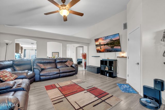 11128 IDA COLDWELL Lane, El Paso, TX 79927