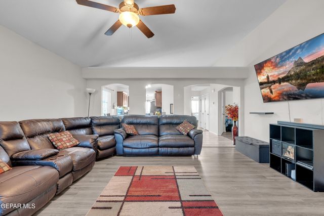 11128 IDA COLDWELL Lane, El Paso, TX 79927