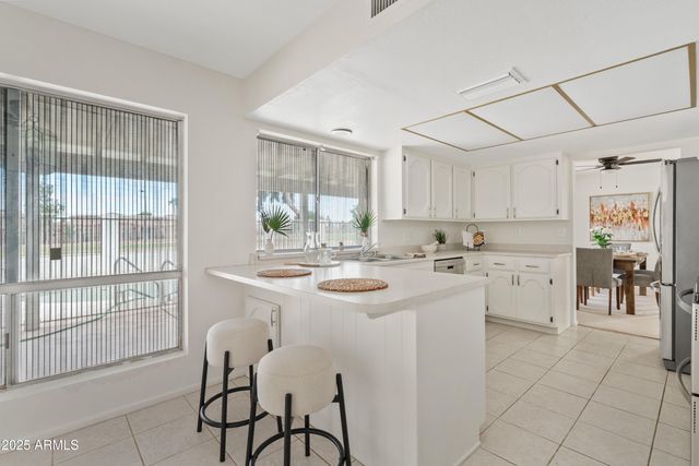 2132 N 63rd Place, Mesa, AZ 85215