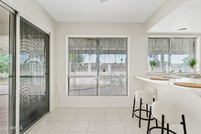 2132 N 63rd Place, Mesa, AZ 85215