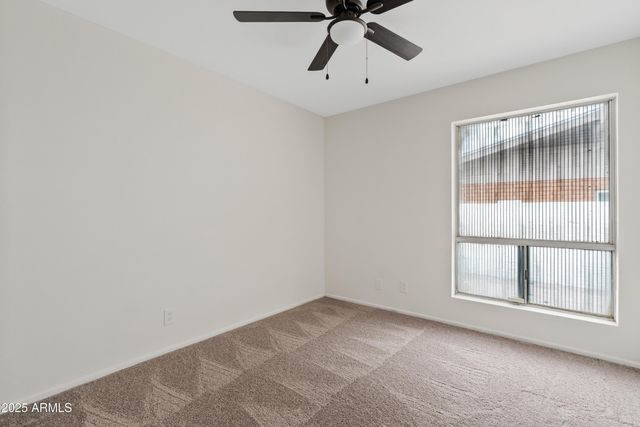 2132 N 63rd Place, Mesa, AZ 85215