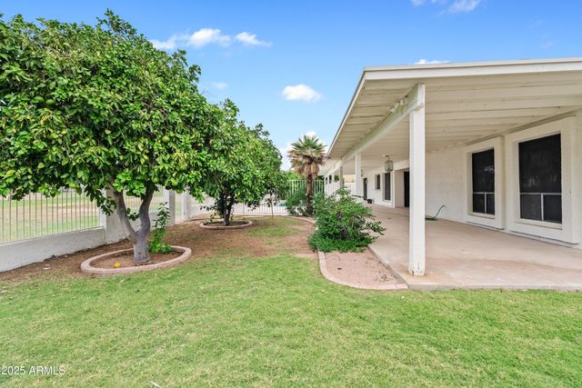 2132 N 63rd Place, Mesa, AZ 85215