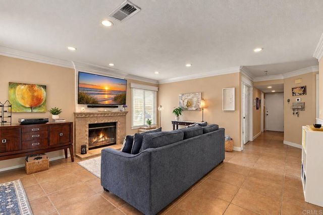 2176 Splendorwood Place, Escondido, CA 92026
