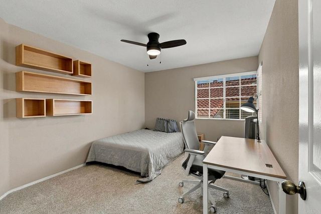 2176 Splendorwood Place, Escondido, CA 92026