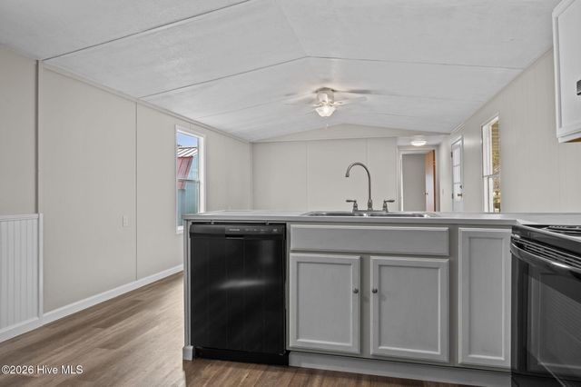 670 Straits Road, Gloucester, NC 28528