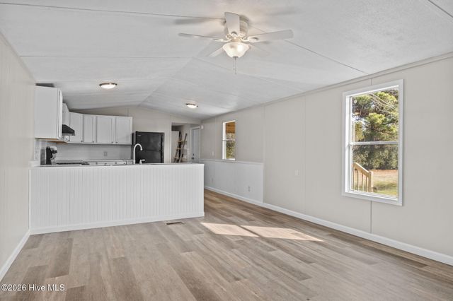 670 Straits Road, Gloucester, NC 28528