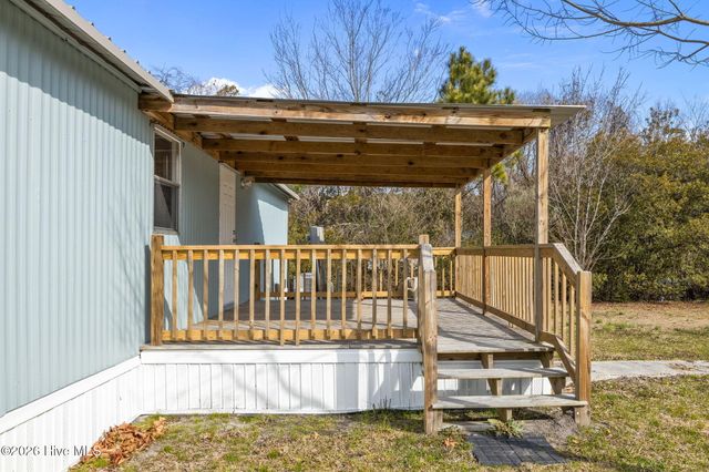 670 Straits Road, Gloucester, NC 28528