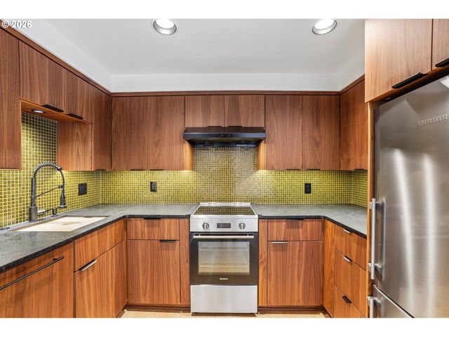 411 Se 65TH Ave, Portland, OR 97215