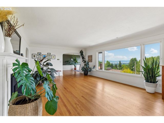 411 Se 65TH Ave, Portland, OR 97215
