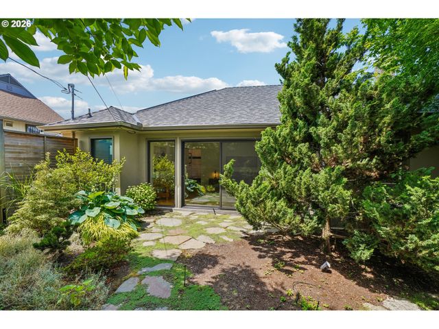 411 Se 65TH Ave, Portland, OR 97215