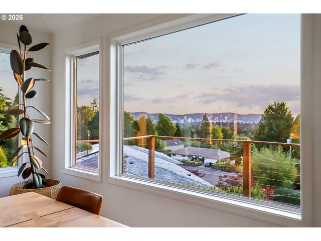 411 Se 65TH Ave, Portland, OR 97215