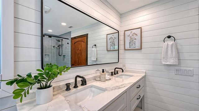 6521 219TH STREET E, Bradenton, FL 34211